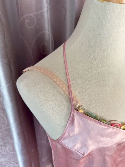 เดรสสายเดี่ยวคอวีสีชมพูผ้าซาติน One Size รูปที่ 6