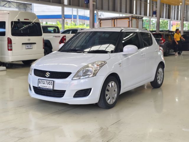 รถ Suzuki Swift 1.2 GL สี ขาว