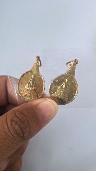 เหรียญพระชัยหลังช้าง ทั้ง 2 รุ่น