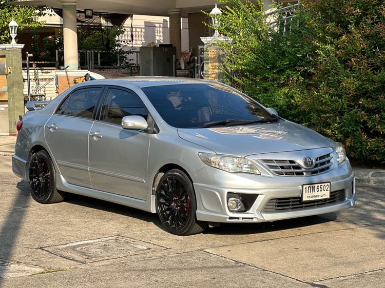 รถ Toyota Altis 1.6 E CNG สี เทา