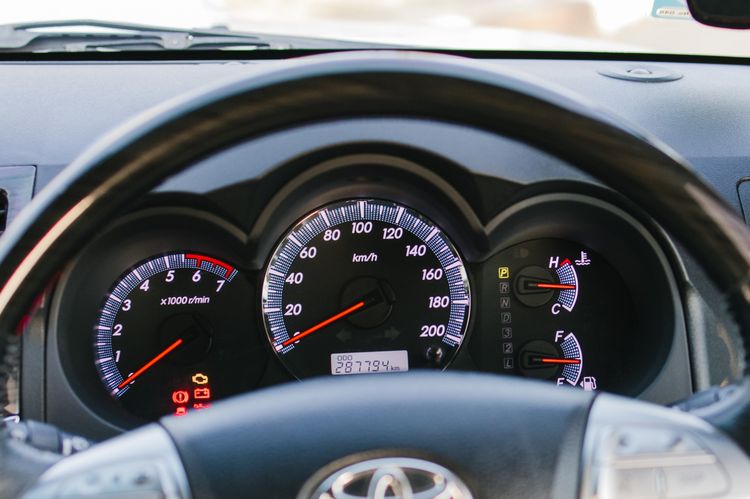 Toyota Fortuner 2014 2.7 V Utility-car เบนซิน LPG เกียร์อัตโนมัติ ขาว รูปที่ 3