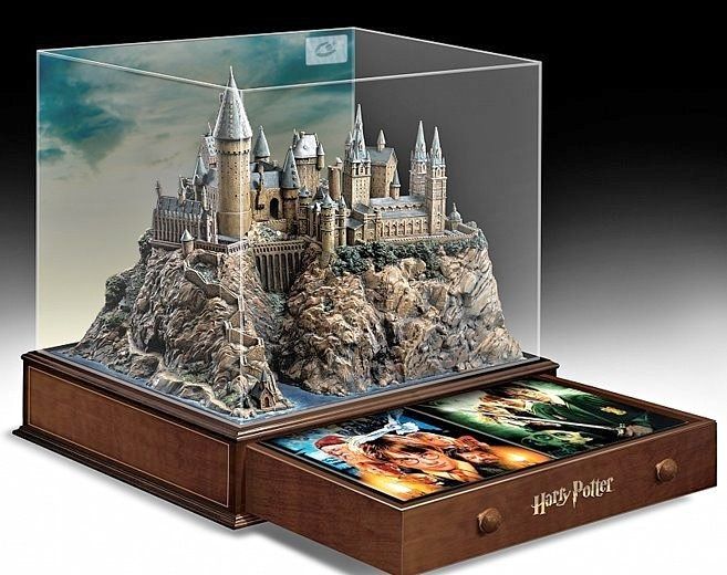 Harry Potter  Hogwarts Premium Collection 16 Discs  Amaray + Hogwarts Castle) 