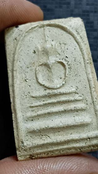 พระสมเด็จ พิมพ์ฐานสามชั้นหูบายศรีหลวงปู่ภู รูปที่ 6