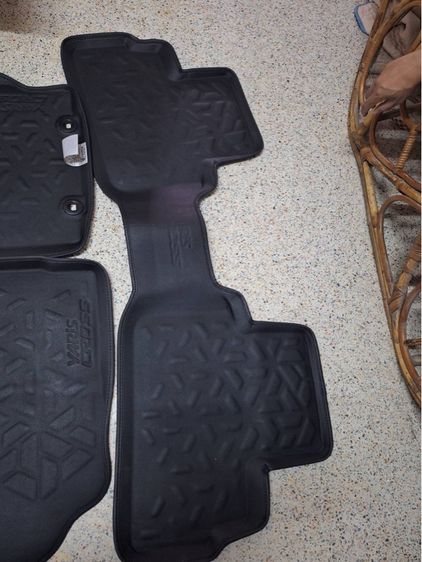 พรมปูพื้นรถยนต์ พรมปูพื้นติดรถยนต์ยาริสคอร์ส