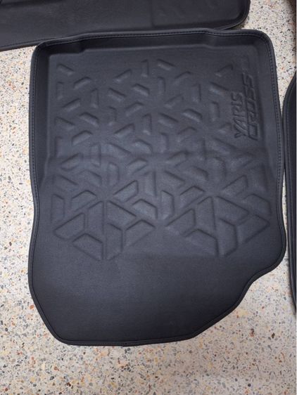 พรมปูพื้นติดรถยนต์ยาริสคอร์ส รูปที่ 2