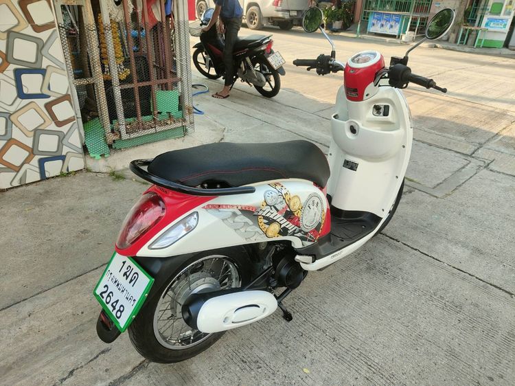 🛵ยังไงก็ขาย SCOOPY-i ปี 57 เครื่องดี สีสวย สตาร์ทมือ เล่มชุดโอนครบ+เปลี่ยนถ่ายน้ำมันเครื่องฟรี ส่งฟรี30 ก.ม รูปที่ 7