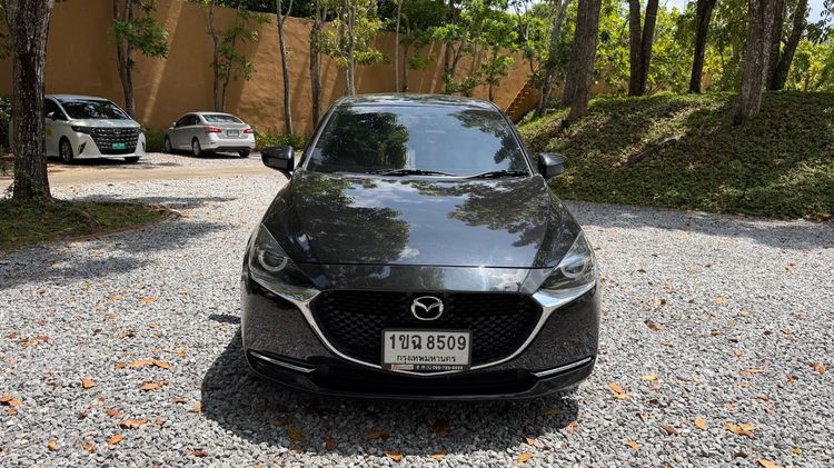 Mazda Mazda 2 2020 1.3 Sedan เบนซิน ไม่ติดแก๊ส เกียร์อัตโนมัติ ดำ รูปที่ 2