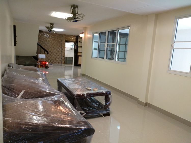 อื่นๆ ไม่มี 2015 เจ้าของประกาศเอง ให้เช่า บ้านทาวเฮ้าส์ ท่าเรือ คลองเตย พระราม3 พระราม4 เช่าระยะยาว ราคาพิเศษตามตกลง รูปที่ 4