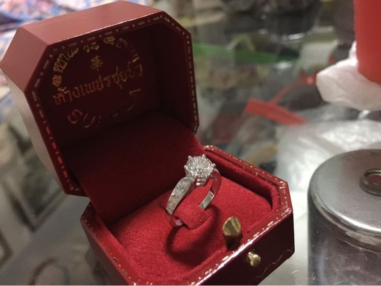 แหวนเพชรแท้ 1 กะรัต พร้อมใบเซอร์ รูปที่ 2
