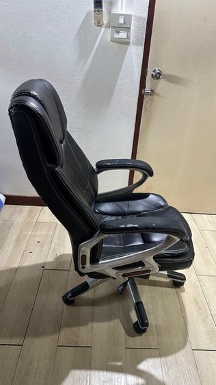 เก้าอี้ผู้บริหาร สีดำ นั่งสบาย โครงแข็งแรง ล้อหมุนปกติ รูปที่ 3