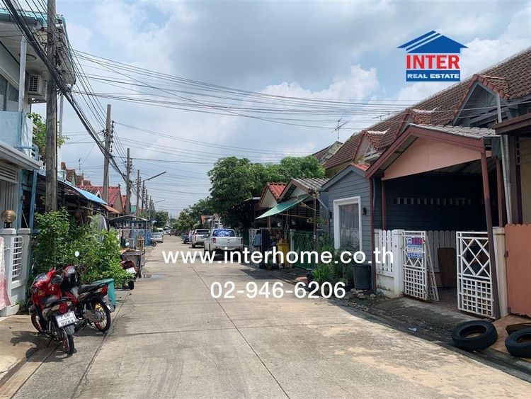 ทาวน์เฮ้าส์ 2 ชั้น 16 ตร.ว. หมู่บ้านพูนสินธานี3 ใกล้สถานีรถไฟฟ้าแยกมิสทีน ซอยเคหะร่มเกล้า64 ถนนรามคำแหง ถนนเคหะร่มเกล้า เขตลาดกระบัง กรุงเทพ รูปที่ 2