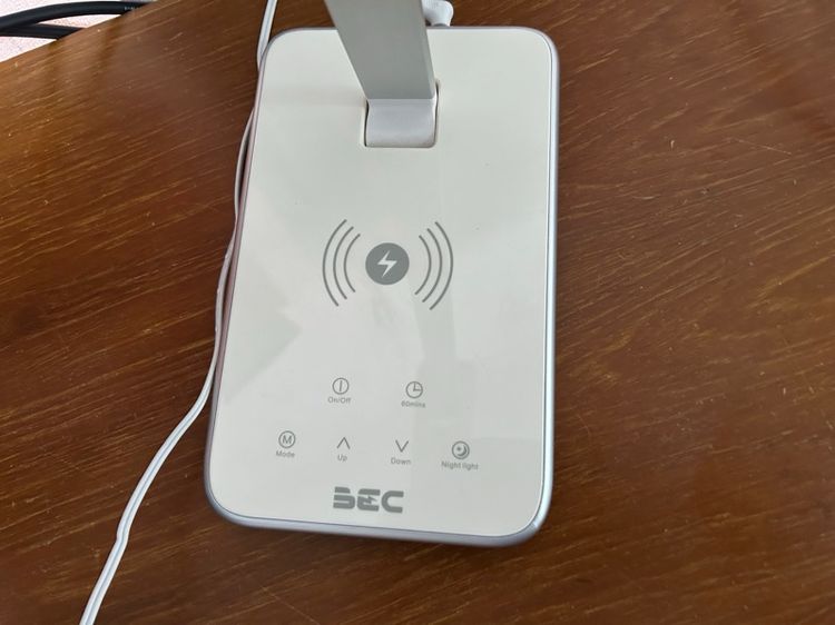 โคมไฟ BEC DER 516W พร้อมแท่นชาร์จไร้สาย สภาพใหม่ ใช้น้อย รูปที่ 4