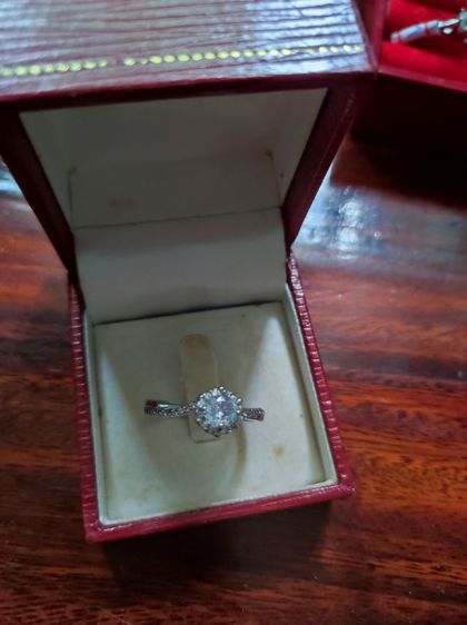 แหวนเงินแท้ชุบทองคำขาว รูปที่ 2