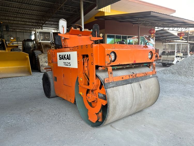 รถบดล้อหน้าเหล็กล้อหลังยาง SAKAI รุ่น TG25  ขนาด 2.5 ตัน  รถเก่านอกนำเข้า  รูปที่ 4