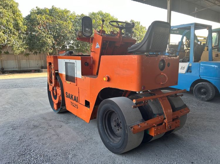 รถบดล้อหน้าเหล็กล้อหลังยาง SAKAI รุ่น TG25  ขนาด 2.5 ตัน  รถเก่านอกนำเข้า  รูปที่ 7
