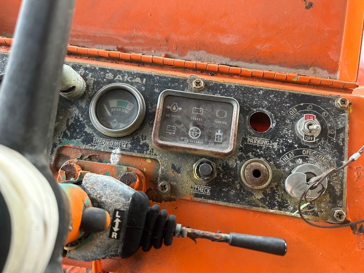 รถบดล้อหน้าเหล็กล้อหลังยาง SAKAI รุ่น TG25  ขนาด 2.5 ตัน  รถเก่านอกนำเข้า  รูปที่ 10