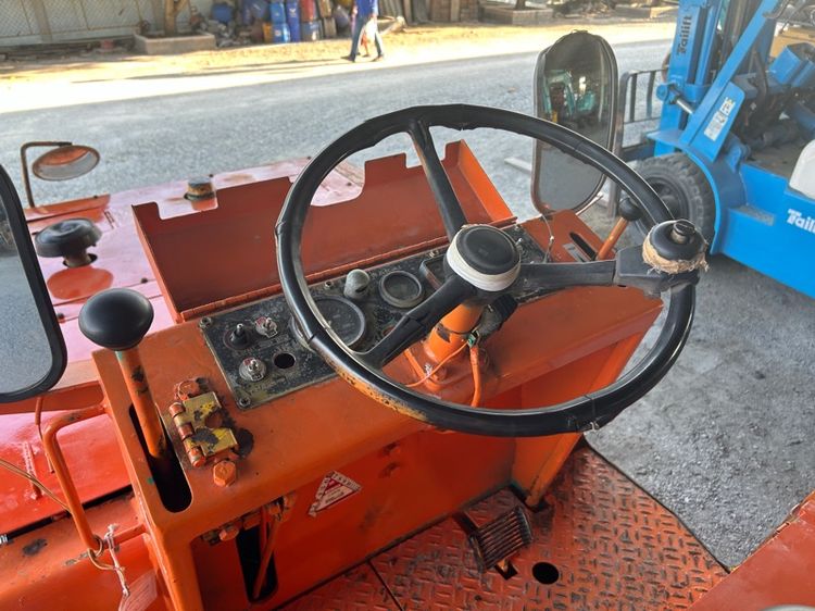 รถบดล้อหน้าเหล็กล้อหลังยาง SAKAI รุ่น TG25  ขนาด 2.5 ตัน  รถเก่านอกนำเข้า  รูปที่ 9
