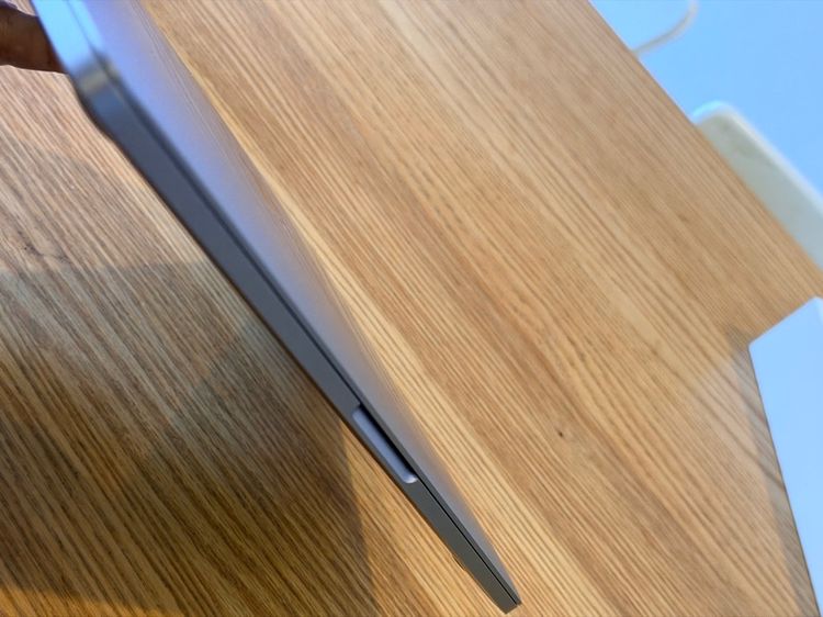 Macbook Pro 13” 2019 Tow Thunderbolt 3  ports 128 GB รูปที่ 11
