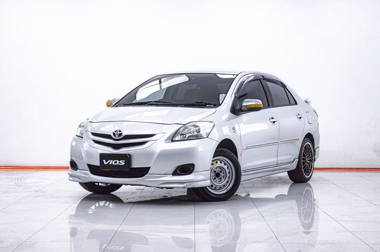 รถ Toyota Vios 1.5 E สี เทา