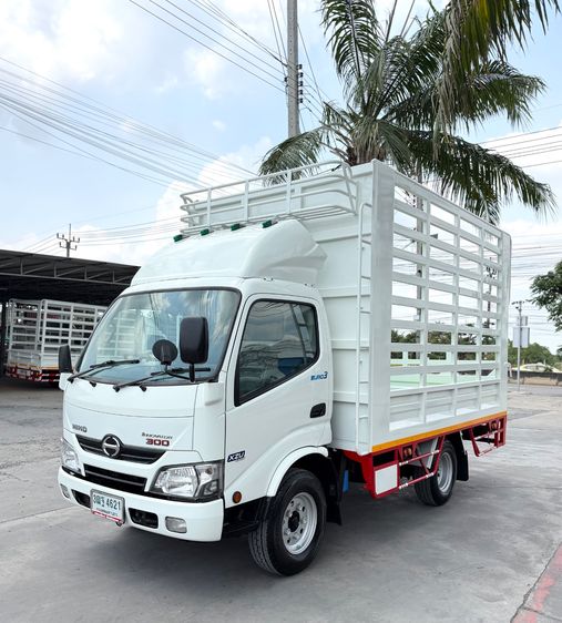 รถ HINO 300 ATOM ( 4 ล้อป้ายเล็ก ไม่ติดเวลา)  ปี 2564 กะบะเหล็กคอกสูง ยาว 3.50 ม. รูปที่ 3