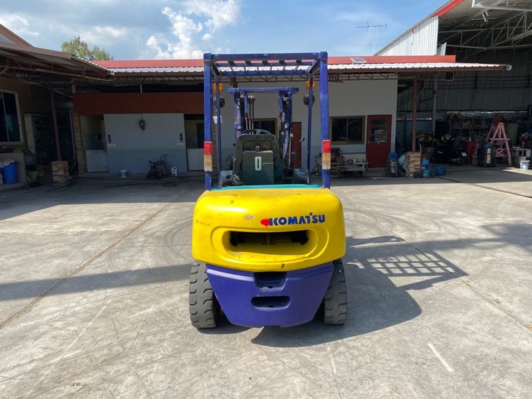 รถฟอร์คลิฟท์ KOMATSU รุ่น FD30T-12 เกียร์ธรรมดา รถเก่านอกนำเข้า  รูปที่ 8