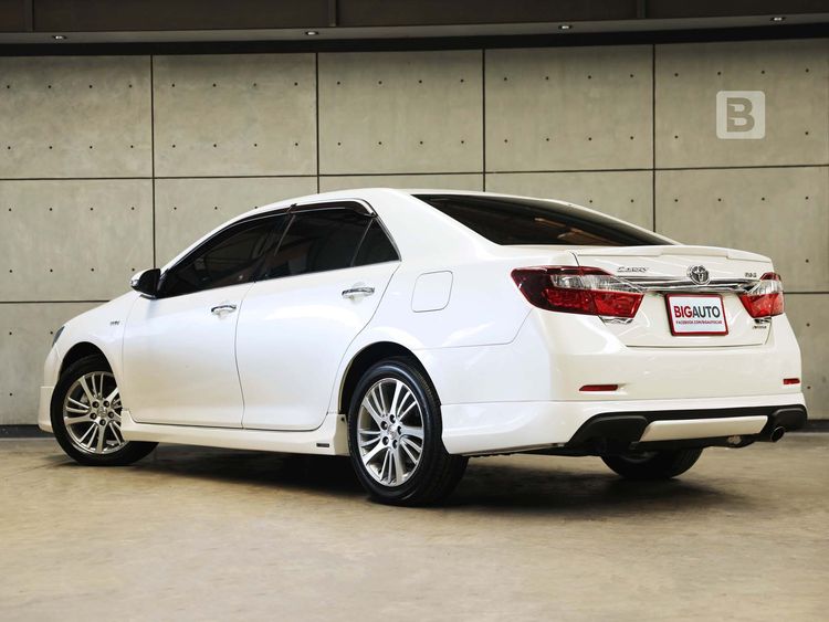 Toyota Camry 2014 2.0 G Extremo Sedan เบนซิน LPG เกียร์อัตโนมัติ ขาว รูปที่ 3