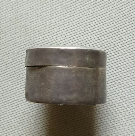 สีผึ้งหลวงพ่อทาบตลับเงินเก่า รูปที่ 3