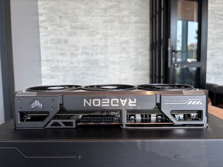 ขายการด์จอ มหาเทพ ASUS TUF GAMING RADEON RX 9070 XT OC EDITION 16GB GDDR6 ตัวท็อปสุด ของห่วงโซ่อาหาร  สภาพสวยมากๆ  น้องๆ มือ 1 รูปที่ 4