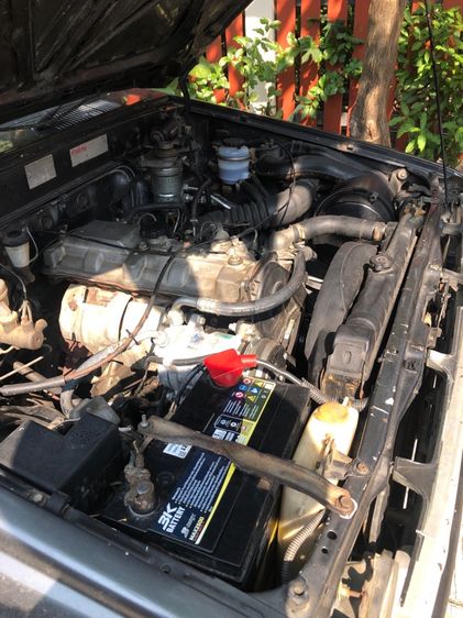 Toyota Hilux Hero 1989 รุ่นย่อยอื่นๆ Pickup ดีเซล ไม่ติดแก๊ส เกียร์ธรรมดา เทา รูปที่ 4