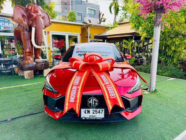 รถ MG MG5 1.5 X สี แดง