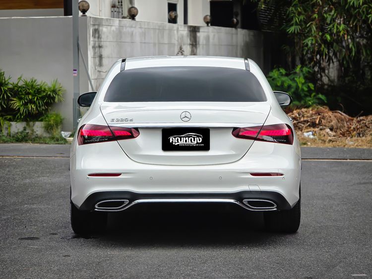 Mercedes-Benz E-Class 2023 E220 Sedan ดีเซล ไม่ติดแก๊ส เกียร์อัตโนมัติ ขาว รูปที่ 4