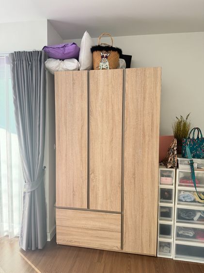 ตู้เสื้อผ้า 3 บาน