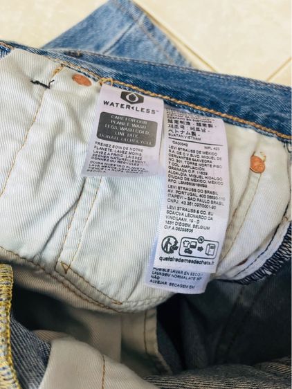 ”ราคา 650 บาท“  เปิดขาย…กางเกงยีนส์ Levi’s 501  Big E สภาพสวย เอว 29-30 ยาว 39 . รูปที่ 8