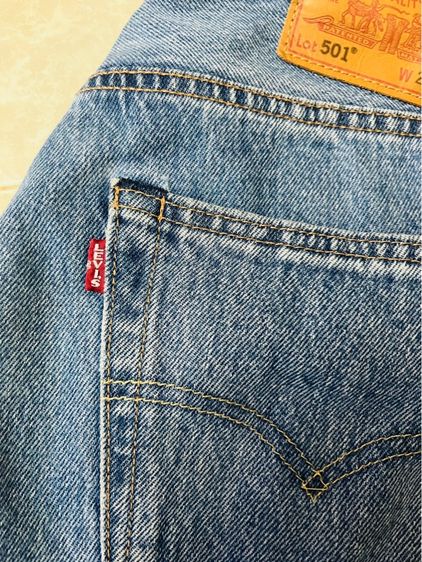 ”ราคา 650 บาท“  เปิดขาย…กางเกงยีนส์ Levi’s 501  Big E สภาพสวย เอว 29-30 ยาว 39 . รูปที่ 4