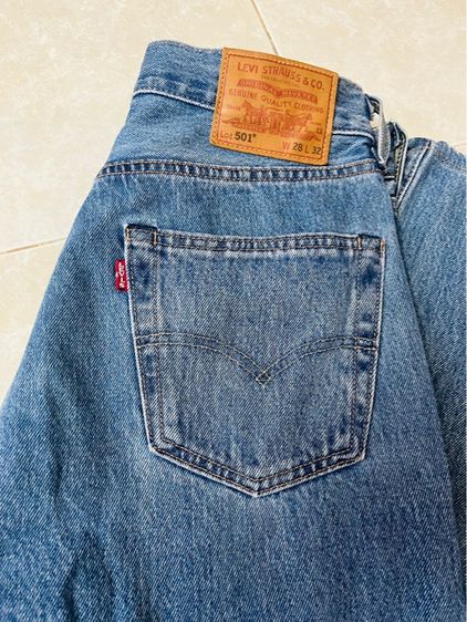 ”ราคา 650 บาท“  เปิดขาย…กางเกงยีนส์ Levi’s 501  Big E สภาพสวย เอว 29-30 ยาว 39 . รูปที่ 5