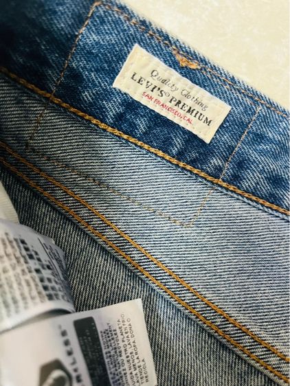 ”ราคา 650 บาท“  เปิดขาย…กางเกงยีนส์ Levi’s 501  Big E สภาพสวย เอว 29-30 ยาว 39 . รูปที่ 6