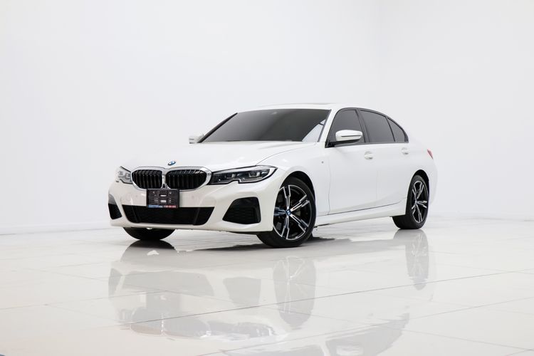 รถ BMW Series 3 320Li สี ขาว