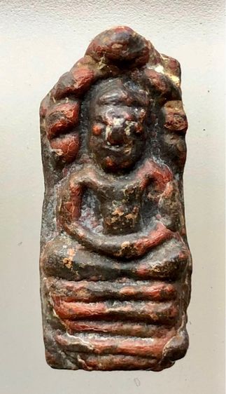 นาคปรกสนิมแดง