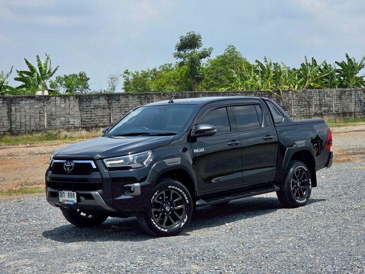 รถ Toyota Hilux Revo Double Cab Prerunner 2x4 2.4 Rocco สี เทา
