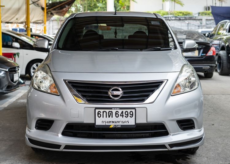 รถ Nissan Almera 1.2 V สี เทา