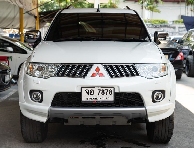 รถ Mitsubishi Pajero Sport 2.5 GT สี ขาว