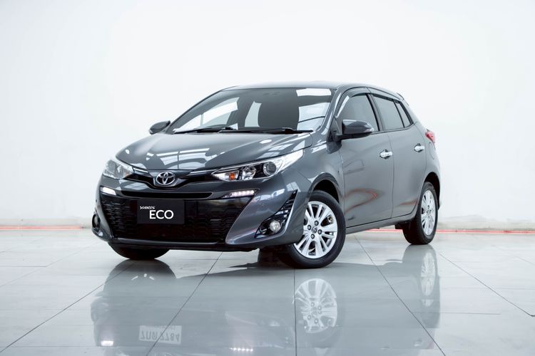 รถ Toyota Yaris 1.2 G สี เทา