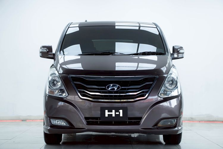 Hyundai H-1  2015 2.5 Elite Utility-car ดีเซล ไม่ติดแก๊ส เกียร์อัตโนมัติ น้ำตาล รูปที่ 4