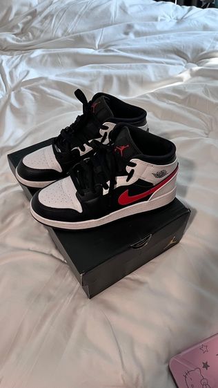 Nike Air Jordan 1 Mid Chile Red มือสอง