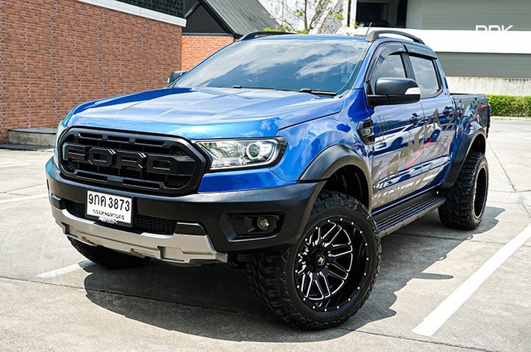 รถ Ford Ranger 2.2 Hi-Rider XLT สี น้ำเงิน