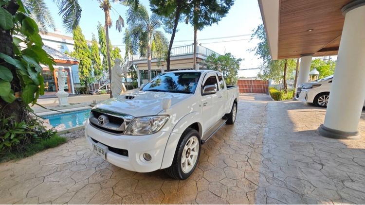 Toyota Hilux Vigo 2010 2.5 Prerunner E Pickup ดีเซล ไม่ติดแก๊ส เกียร์ธรรมดา ขาว รูปที่ 3