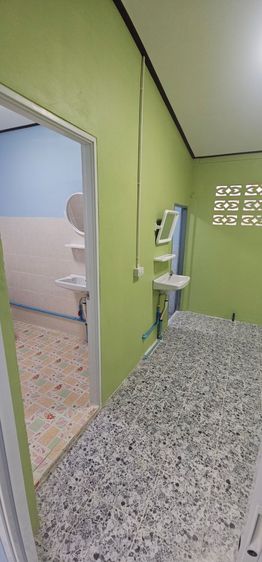 ไม่มี 2025 บ้านเดียว 64 ตรว ปรับปรุงใหม่วางระบบระบายน้ำรอบบ้านอย่างดี มีปั๊มน้ำ แต่ยังไม่ได้เข้าอยู่ น้ำไฟพร้อม หลังวัดรีนิมิต บ้านแก้ง เงียบสงบน่าอยู่ รูปที่ 4