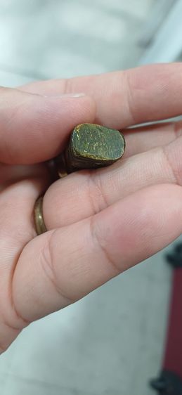 เสือหลวงพ่อวงษ์ วัดปริวาส รุ่น4
เสือหล่อแห่งราชสงคราม รูปที่ 2