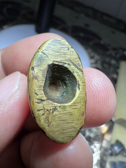 พระหล่อไม่ทราบที่เก่า รูปที่ 4