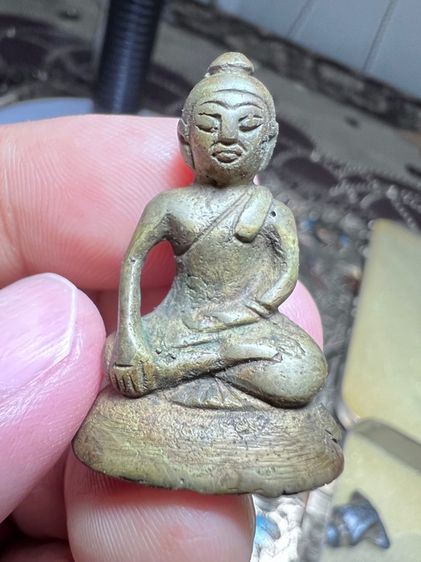 พระหล่อเก่าไม่ทราบที่